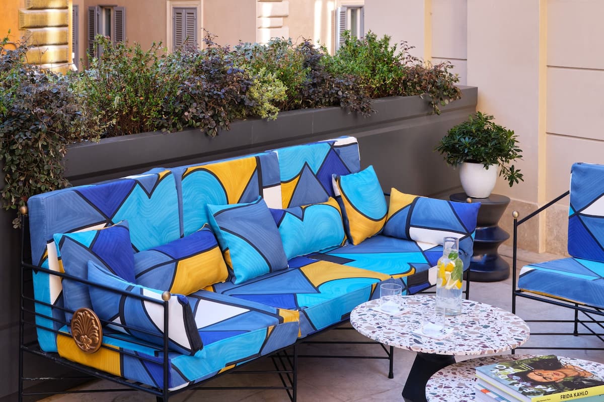 Premier Room, 1 King Bed, Terrace