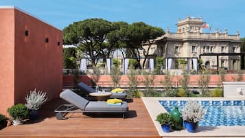Rooftop terrace