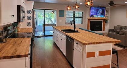 K Street Retreat: Minutes to MB Trails, Downtown