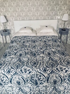 3 Schlafzimmer, Schreibtisch, Bügeleisen/Bügelbrett, kostenloses WLAN