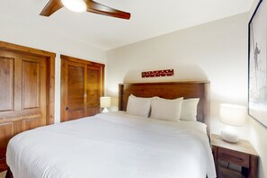 1 bedroom, iron/ironing board, internet, bed sheets