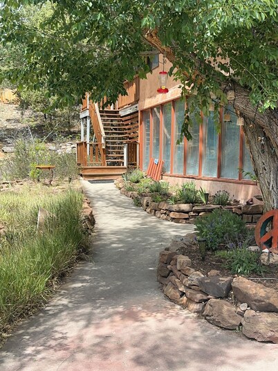 Artist Retreat ~Canjilon Lake ~Dist 51~Hiking