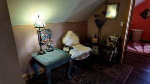 Interior - Artist Retreat~Forest Getaway~Adventurers~Hunters~Writers~Nature Lovers (El Rito)