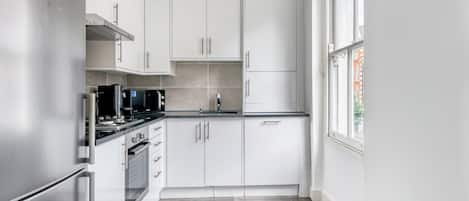 Fridge, microwave, oven, dishwasher