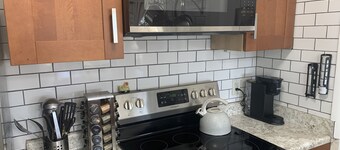 Spend your leaf season vacation at this Beech Mountain Condo near the Ski Resort