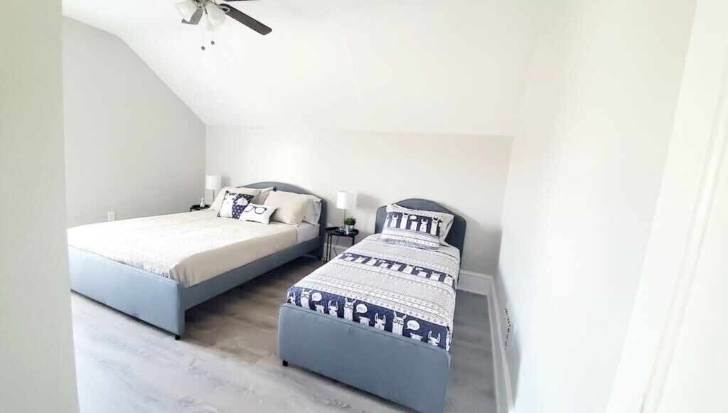 4 Schlafzimmer, Bügeleisen/Bügelbrett, WLAN, Bettwäsche