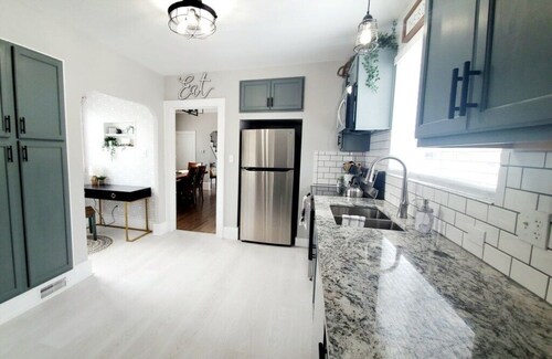 King Bed|Firepit|Central AC