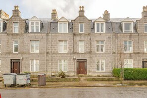 Exterior - Cozy West End Aberdeen 1 Bed Flat Easy Access (Aberdeen)