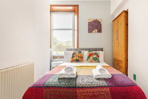 1 bedroom, iron/ironing board, WiFi, bed sheets - Cozy West End Aberdeen 1 Bed Flat Easy Access (Aberdeen)