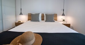3 quartos, berço de viagem, Wi-Fi de cortesia, roupa de cama