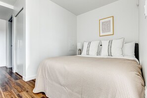 1 bedroom, iron/ironing board, WiFi, bed sheets