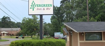 EverGreen Inn & RV