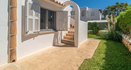 GAVINA D'OR - Cozy villa with garden and barbecue in Cala Egos. Free WIFI.