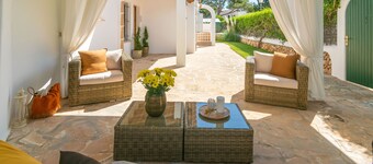 GAVINA D'OR - Cozy villa with garden and barbecue in Cala Egos. Free WIFI.
