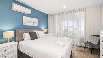 1 chambre, fer et planche Ă repasser, Wi-Fi gratuit, draps fournis