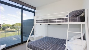 2 bedrooms, iron/ironing board, bed sheets