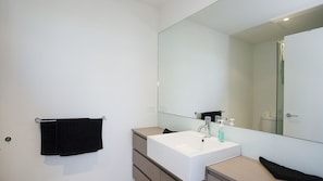 Baignoire, serviettes fournies