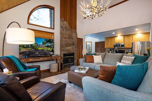 Large condo great location