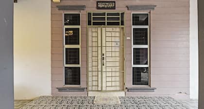 OYO HOME 90280 Darussalam Homestay
