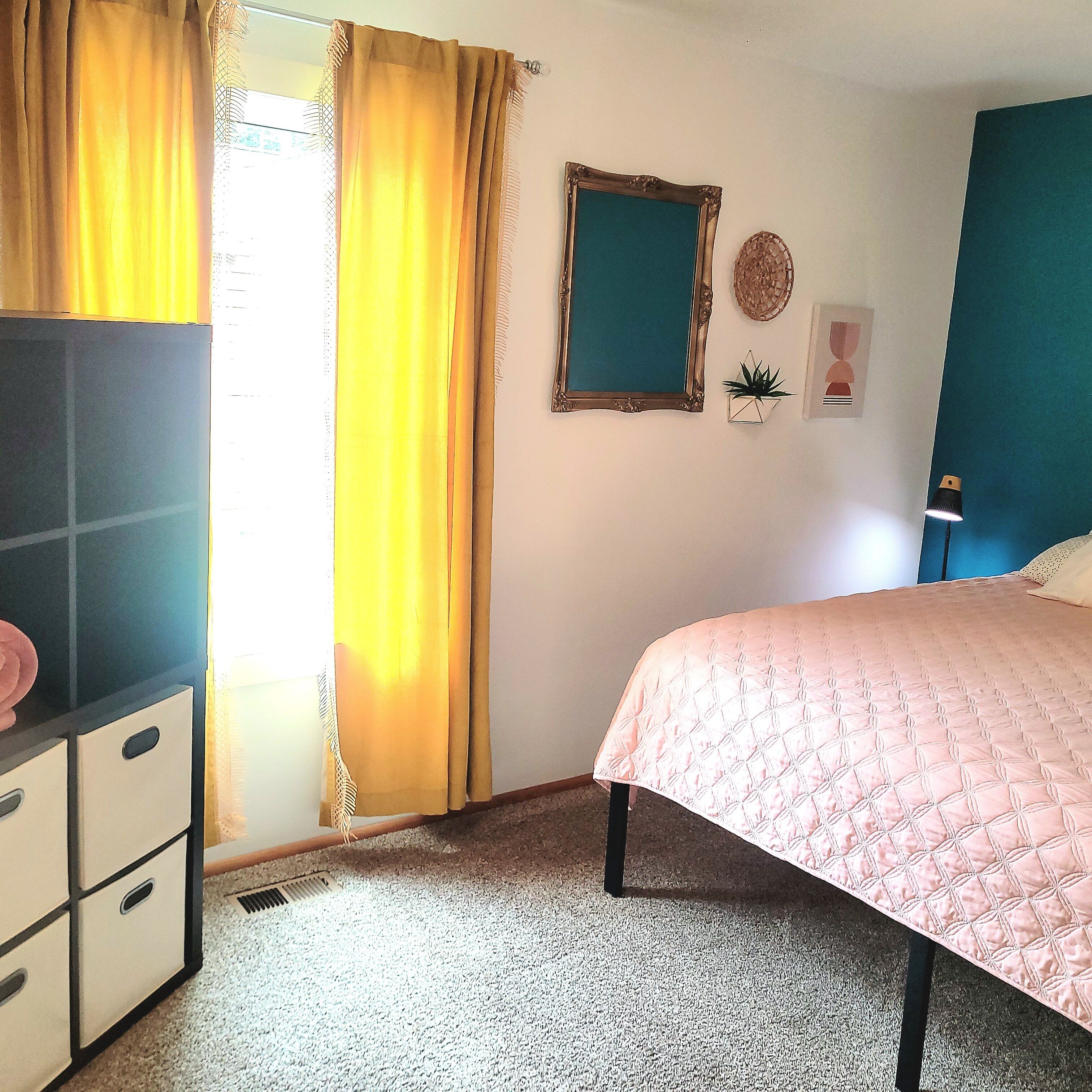 1 chambre, bureau, fer et planche à repasser, Wi-Fi gratuit