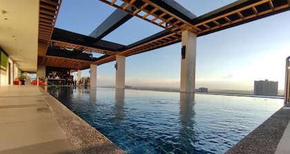 Capital O 804 The Residences at Bonifacio Civic Center