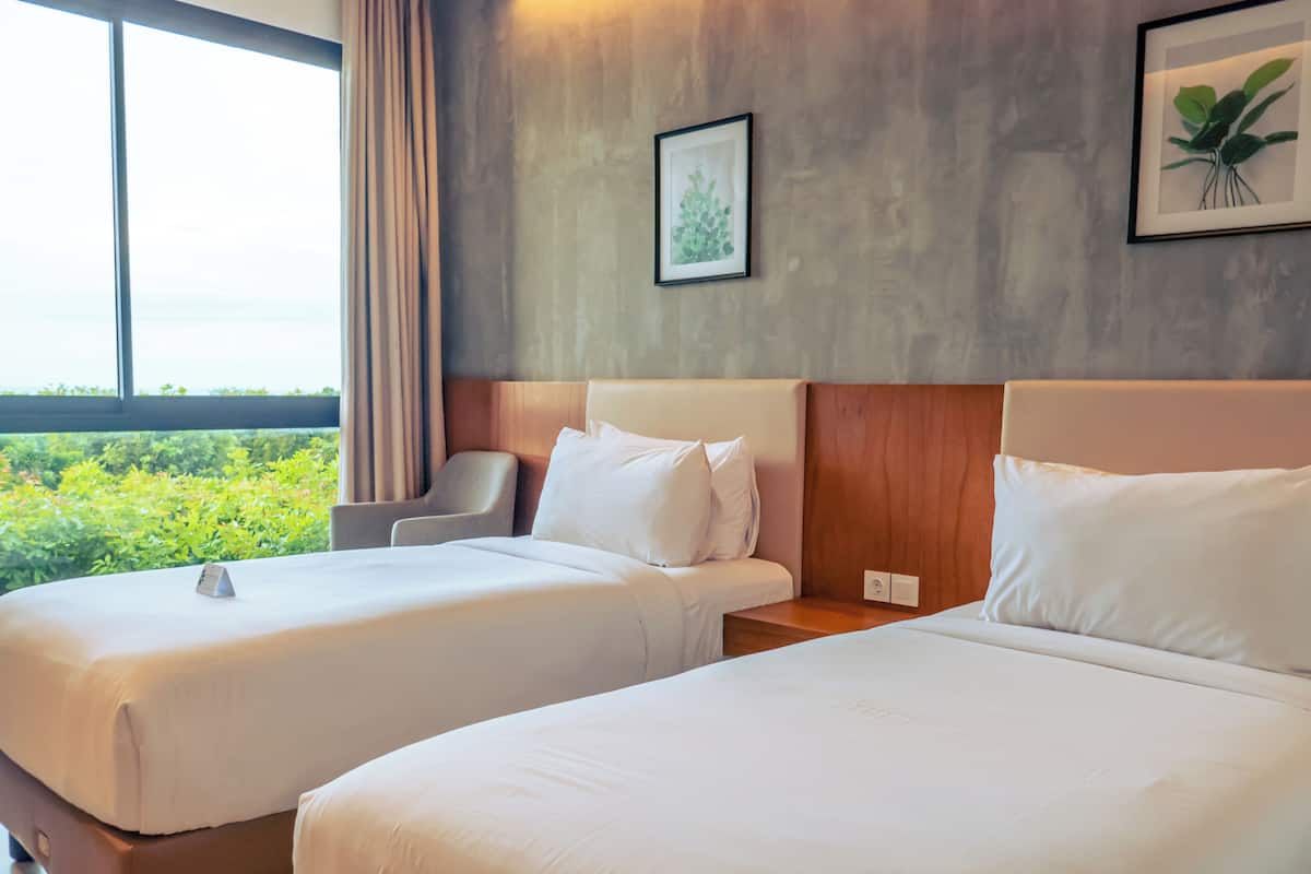 Deluxe Twin Sea View