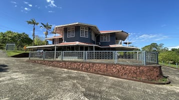 Depan hartanah