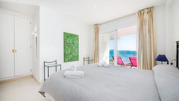 3 chambres, fer et planche Ă  repasser, Wi-Fi gratuit, draps fournis