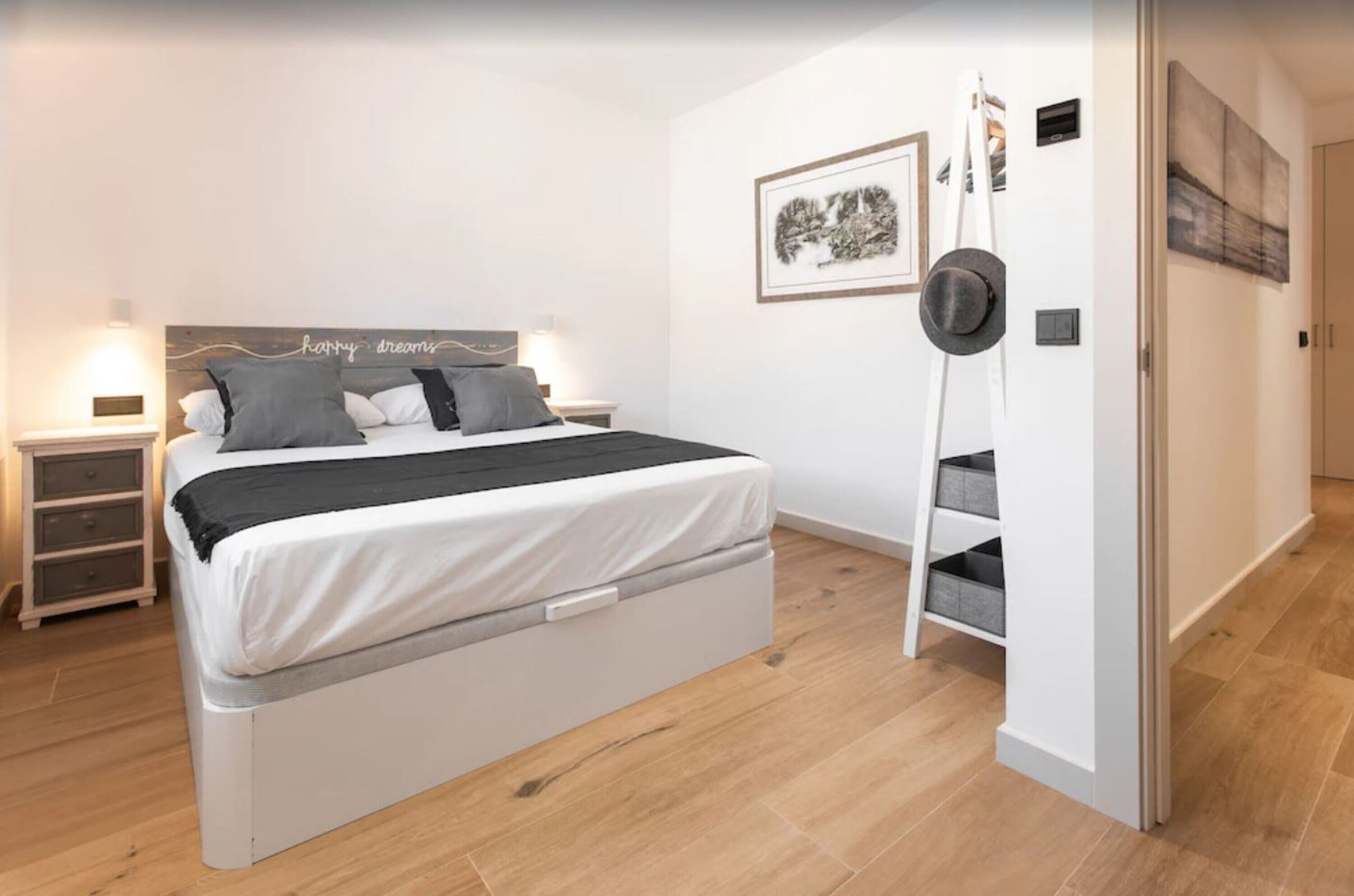 3 bedrooms, free WiFi, bed sheets