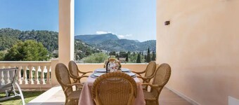 Luxury Villa Ona with Sea & Mountain View, Pool, A/C, Wi-Fi, Garden, Terrace & Balcony