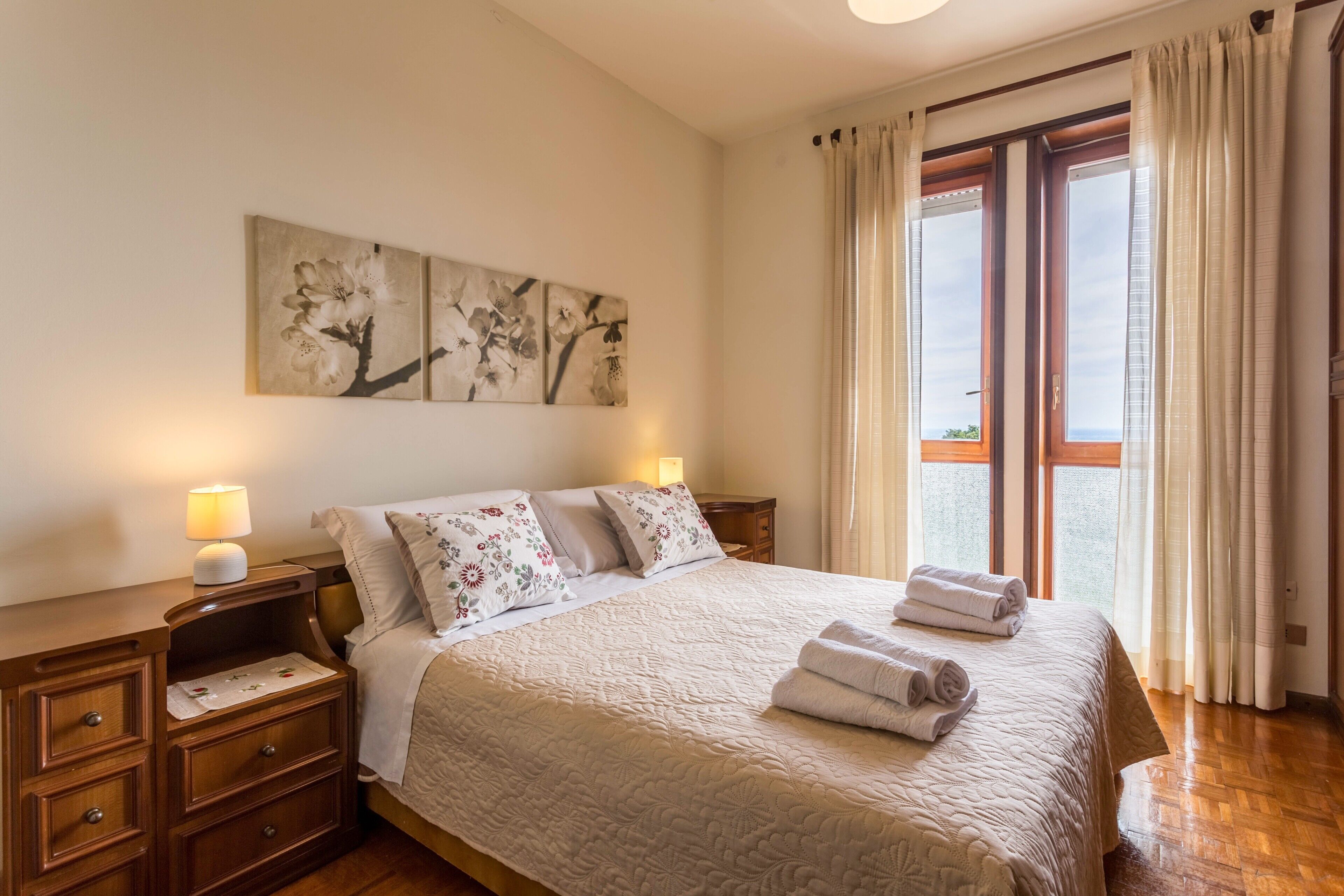 1 chambre, fer et planche à repasser, Wi-Fi gratuit, draps fournis