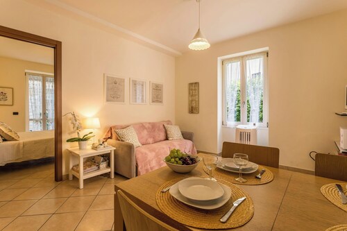 Ferienhaus „Il Nido“ mit Bergblick, WLAN, Klimaanlage und Garten