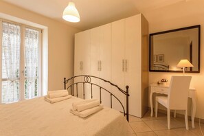 1 chambre, fer et planche à repasser, Wi-Fi gratuit, draps fournis