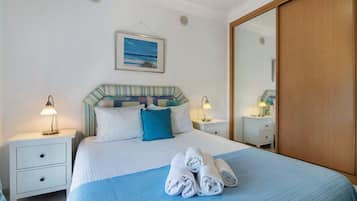 2 makuuhuonetta, silitysrauta/-lauta, ilmainen Wi-Fi, vuodevaatteet