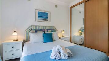 2 Schlafzimmer, Bügeleisen/Bügelbrett, kostenloses WLAN, Bettwäsche