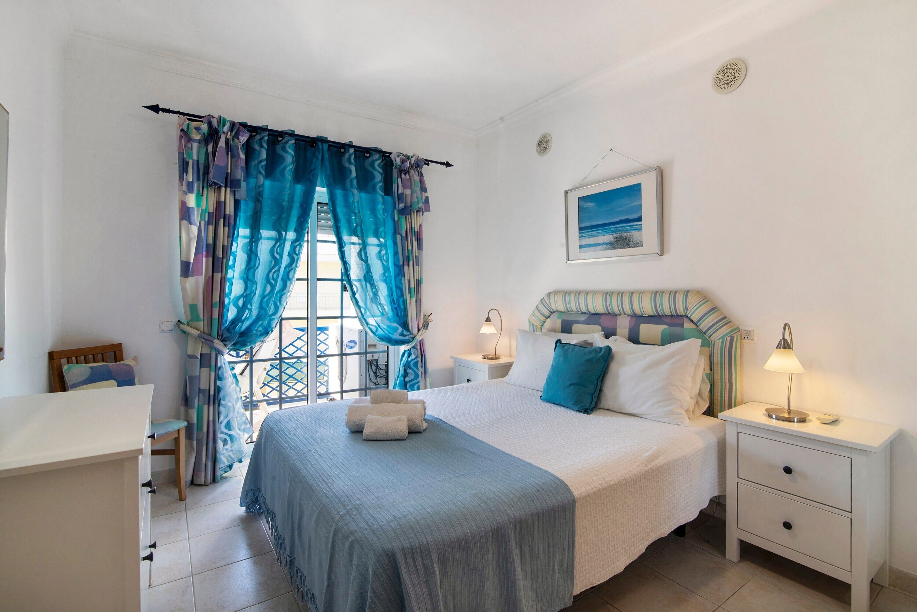 2 habitaciones, tabla de planchar con plancha y wifi gratis 