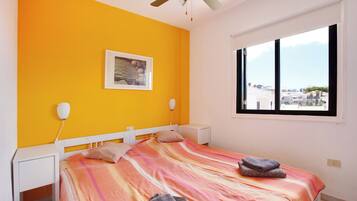 2 chambres, fer et planche Ă repasser, Wi-Fi gratuit, draps fournis