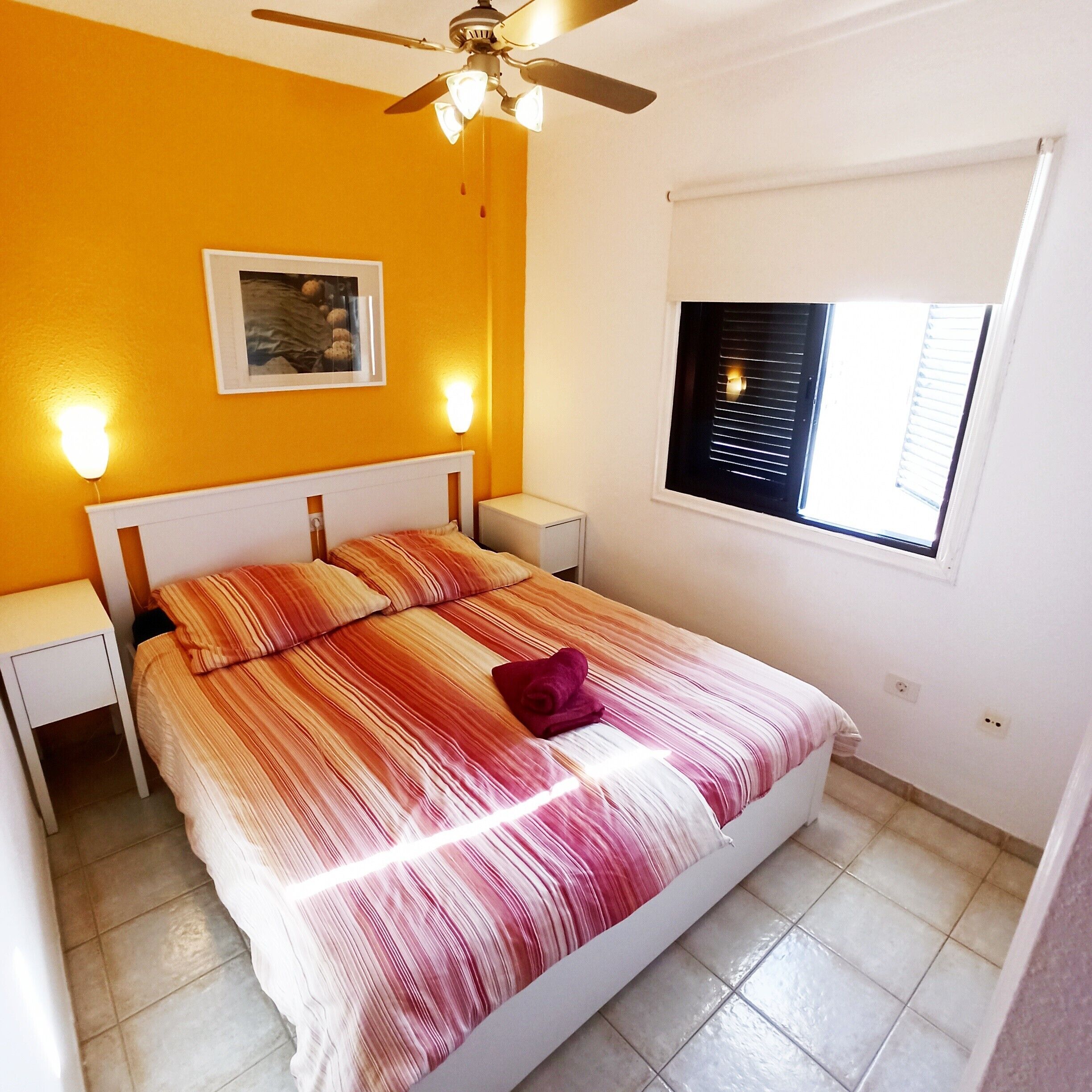 2 chambres, fer et planche à repasser, Wi-Fi gratuit, draps fournis