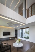 Caja de seguridad en la habitación, escritorio y cortinas blackout 