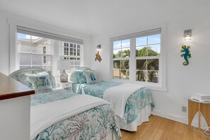 5 bedrooms, iron/ironing board, travel crib, free WiFi