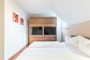 2 camere, culla da viaggio, Wi-Fi, lenzuola
