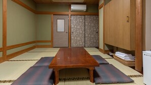 Kamar Tradisional, Bebas Asap Rokok, kamar mandi umum (Japanese, 4 guests)