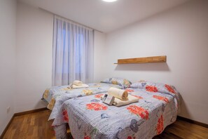 Family Apartment, Multiple Bedrooms (Cozy Apartment In The Heart Of Riva) | Spa - Cozy Apartment In The Heart Of Riva (Riva del Garda)