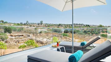 Superior Room, Hill View | Hill view