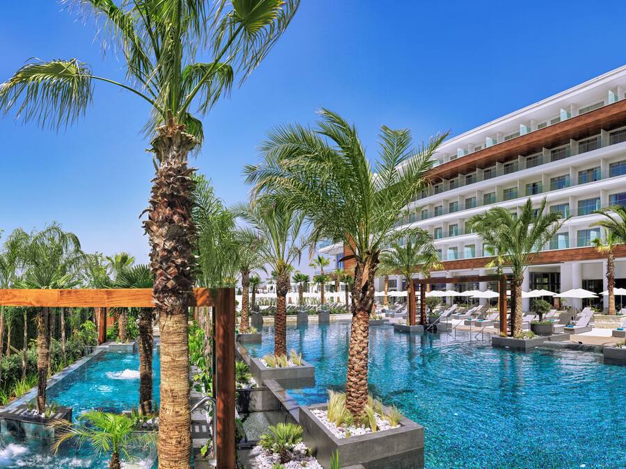 Indoor pool, 2 outdoor pools, pool umbrellas, sun loungers