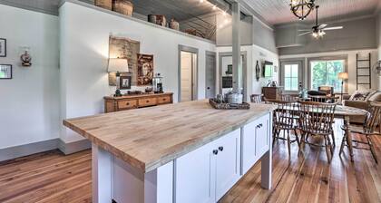 'The Ruebling House': Bright, Modern, & Renovated!