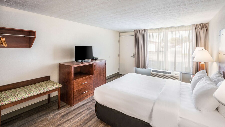 Suburban Studios Middlesboro