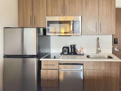 MainStay Suites Oak Brook Terrace-Chicago