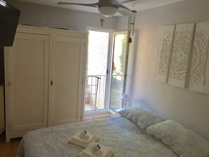 2 Schlafzimmer, Bügeleisen/Bügelbrett, WLAN, Bettwäsche
