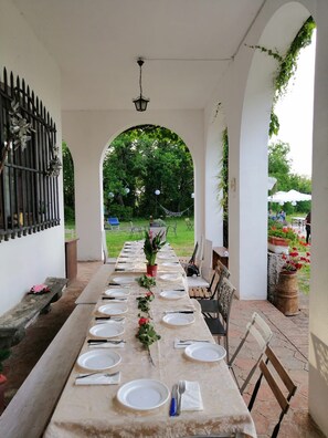 Outdoor dining